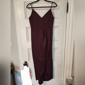 Elegant Burgundy Spaghetti Strap Dress